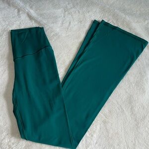 NWOT Offline by Aerie Bootcut Leggings